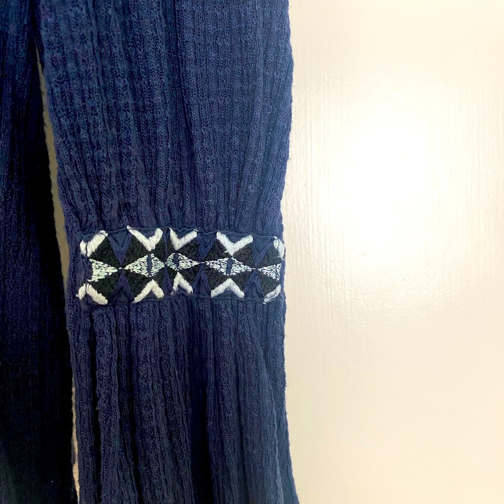 Blue Lucky Brand embroidered long sleeve shirt - Picture 3 of 3